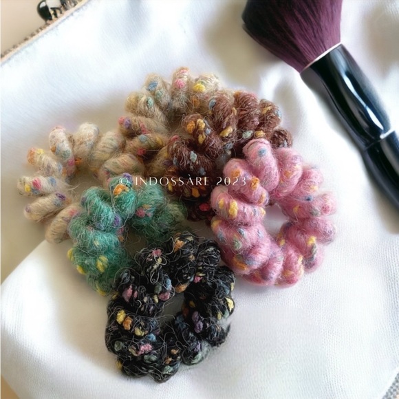 Spiral Wool Ponytail Holders Set of 6 NWT - Picture 12 of 13